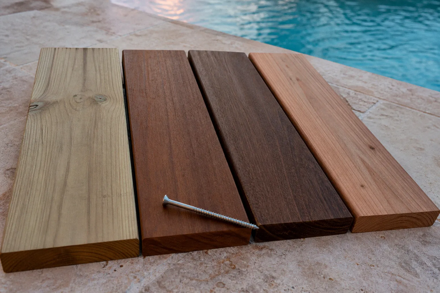 Bois pour terrasse de piscine : quelle essence pour quel budget ?