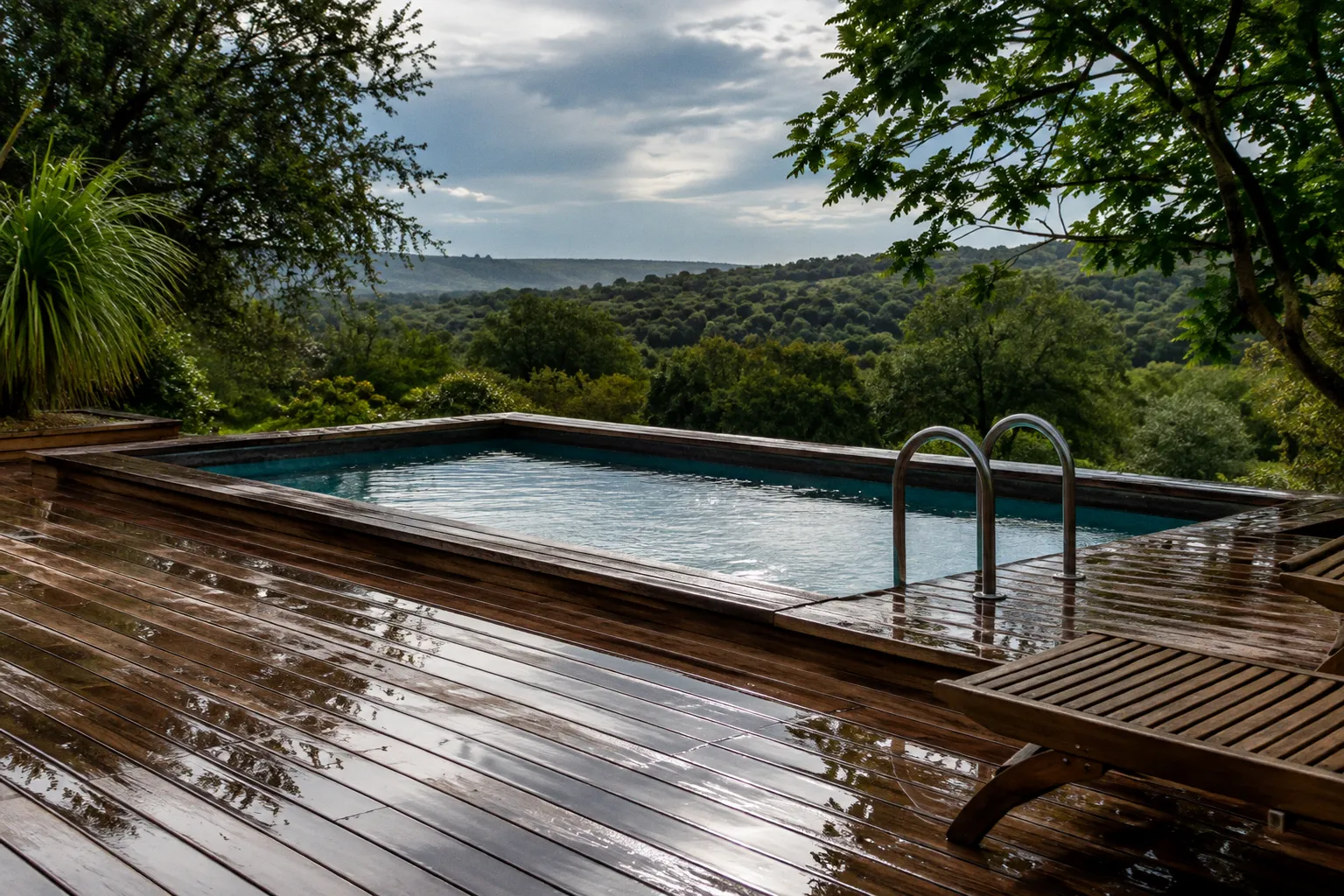 Concevoir une piscine en bois massif : au-delà du simple bassin