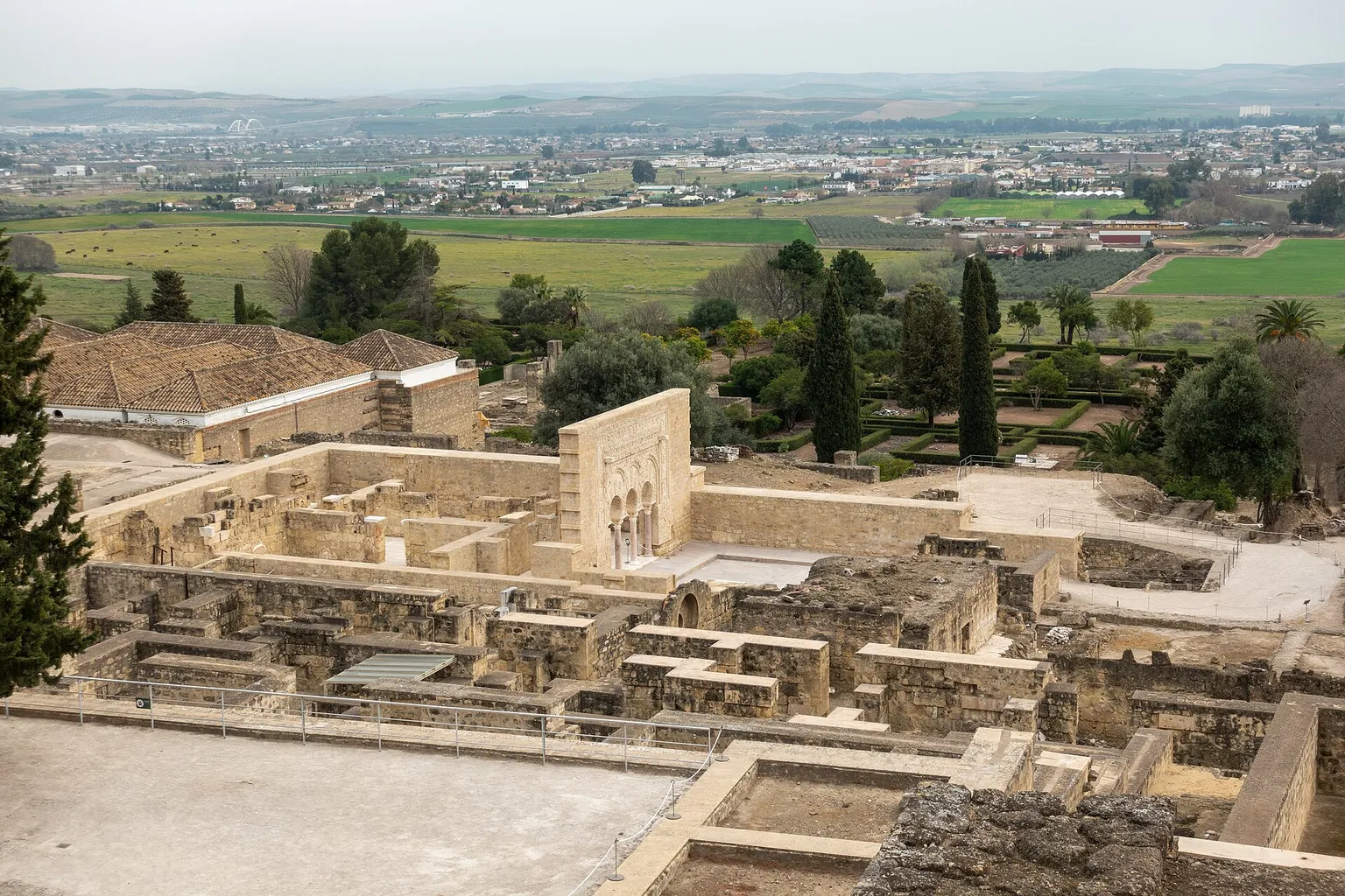 Médina Azahara horaires : quand visiter le site sans la chaleur ?