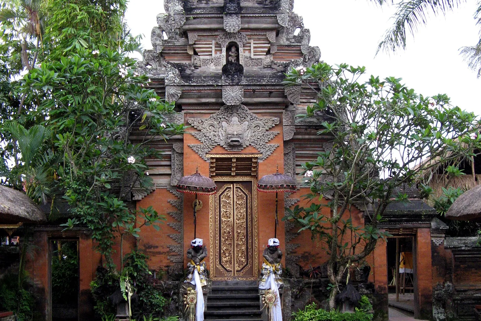 Palais d'Ubud : étapes pour réserver vos billets de spectacle