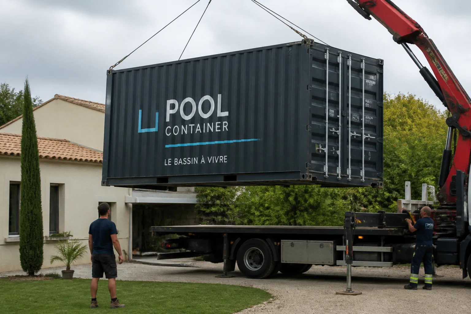 Piscine en container : faut-il craquer pour ce bassin livré à domicile ?