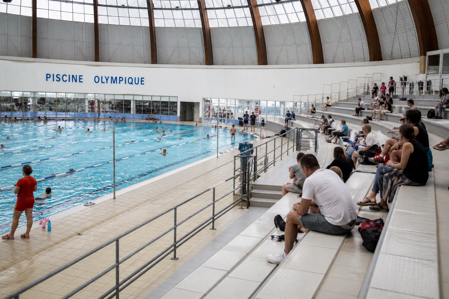 Piscines au sel ou au chlore : analyse critique du comparatif de Piscines JoMa