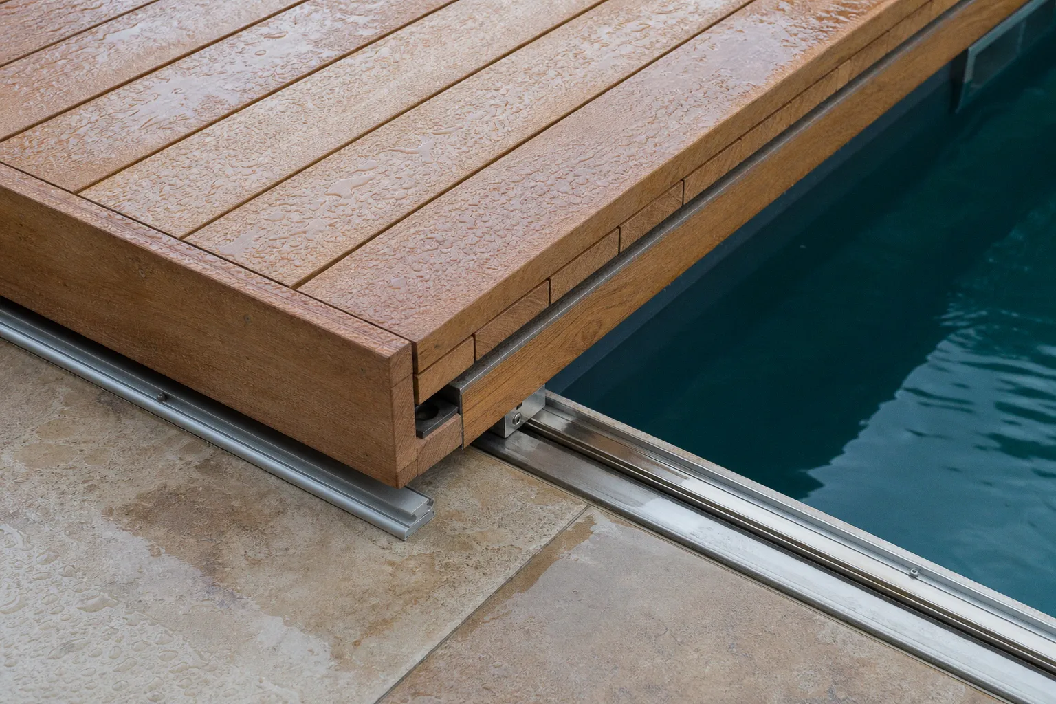 Terrasse mobile de piscine : la checklist avant travaux