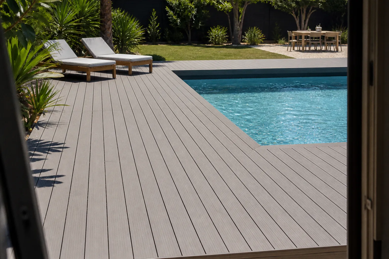 Terrasses en composite : 5 fabricants chinois fiables pour vos projets extérieurs